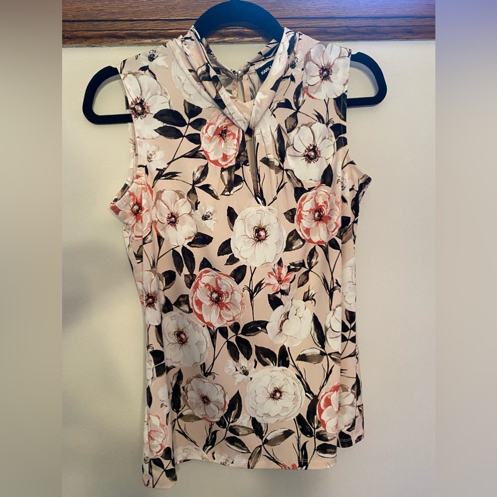 Size XS Karl Lagerfeld Floral Top